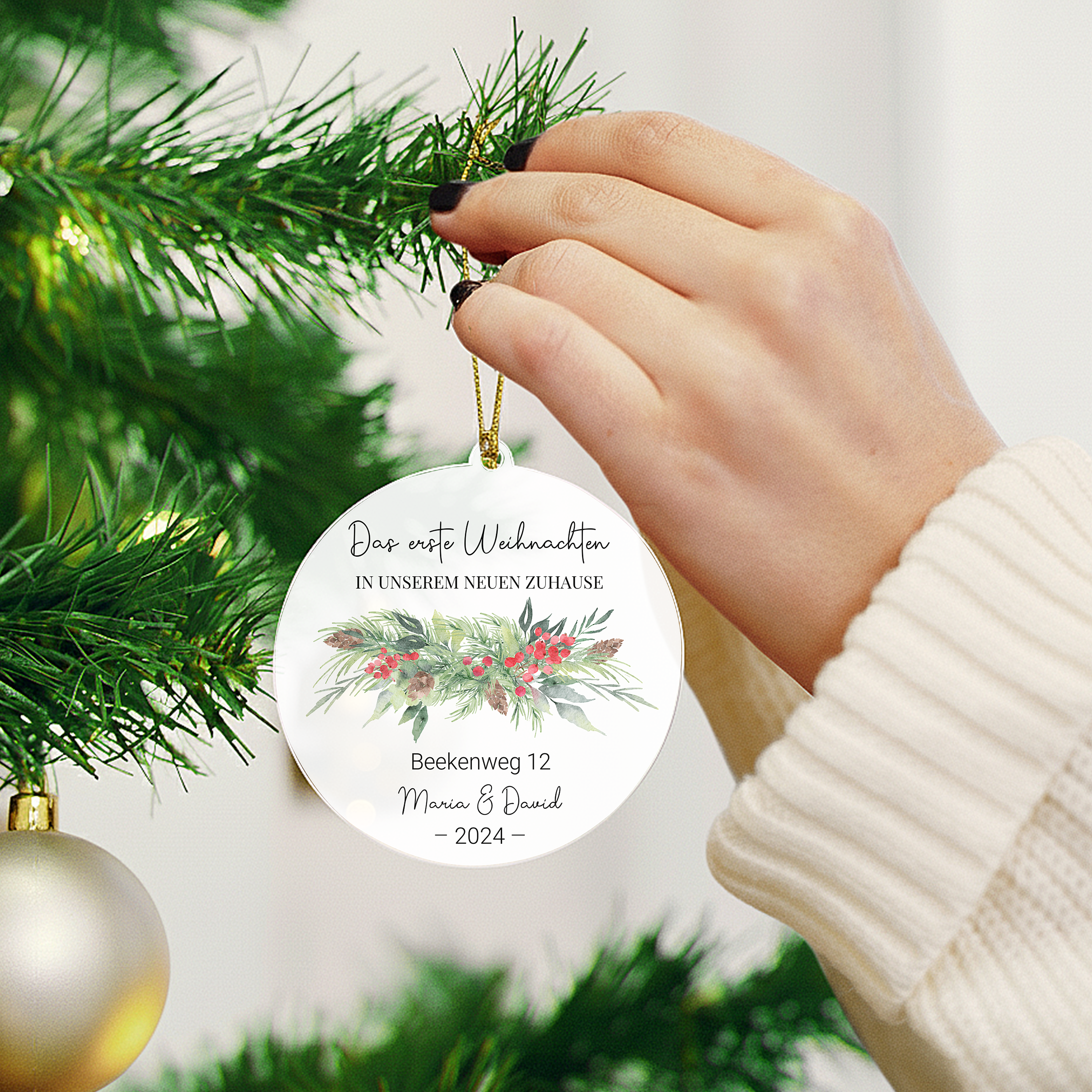 Erstes Weihnachten Zuhause (Lorbeer) - Personalisierter Christbaumschmuck