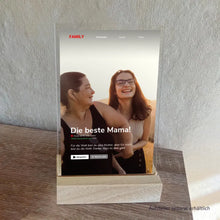 Lade das Bild in den Galerie-Viewer, Muttertag: Mamas Film/Serien-Cover wie bei Netflix (Acryl-Glas)
