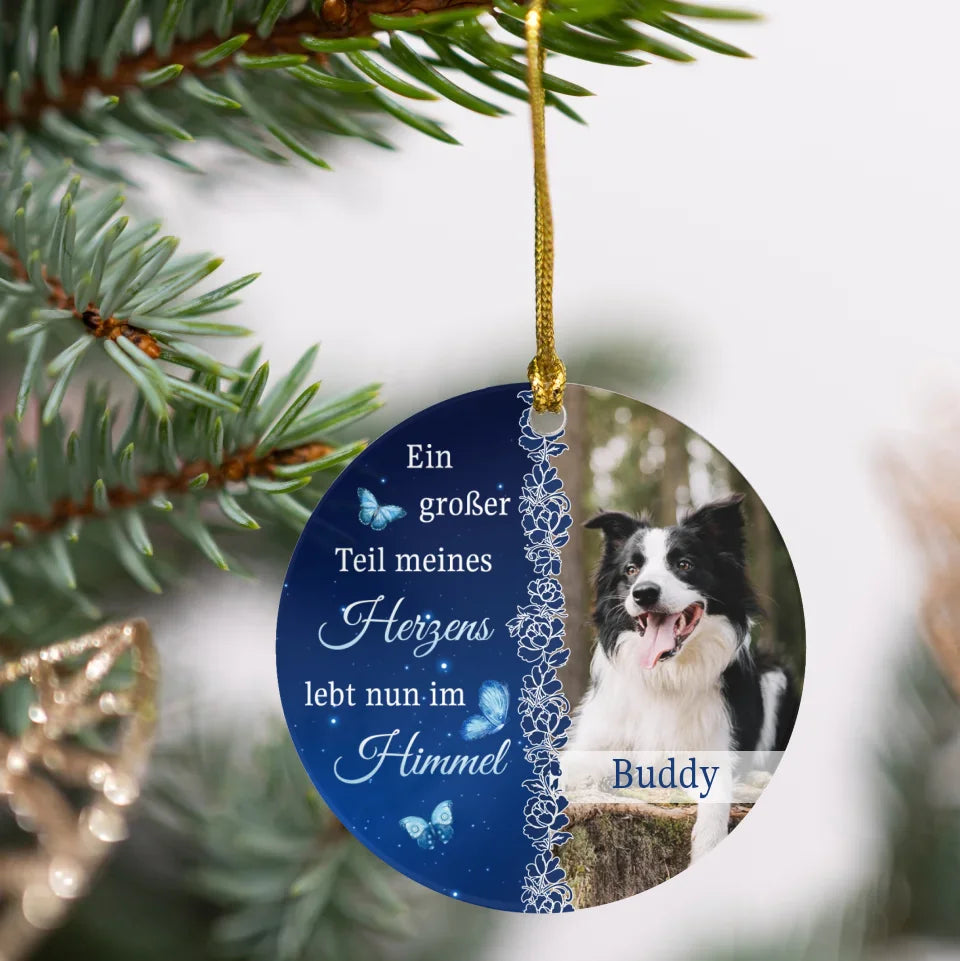 ClearChristmasOrnamentGoldRibbon-TitaMockup4