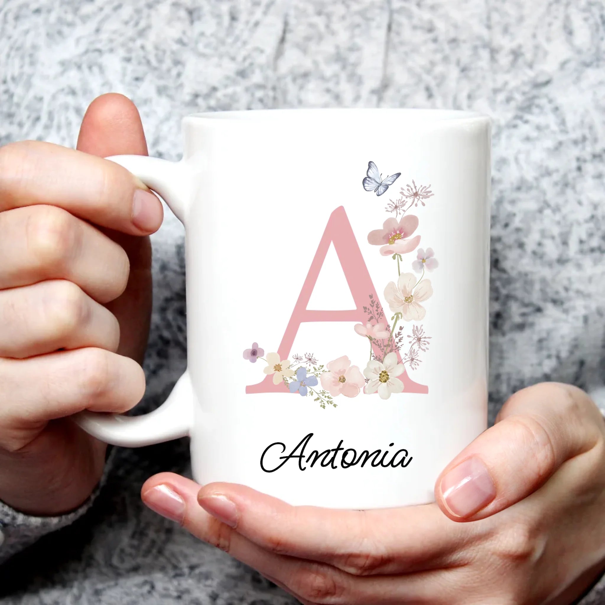 Dein Buchstabe - Personalisierte Tasse mit Initialie und Namen